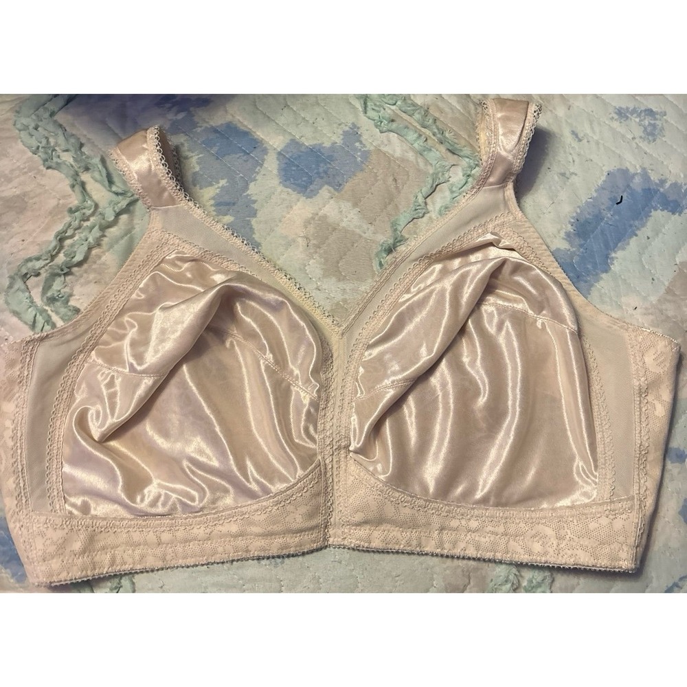 Playtex Full Figure 18 Hour‎ Ultimate Shoulder Comfort Wirefree Bra, White, 44DD